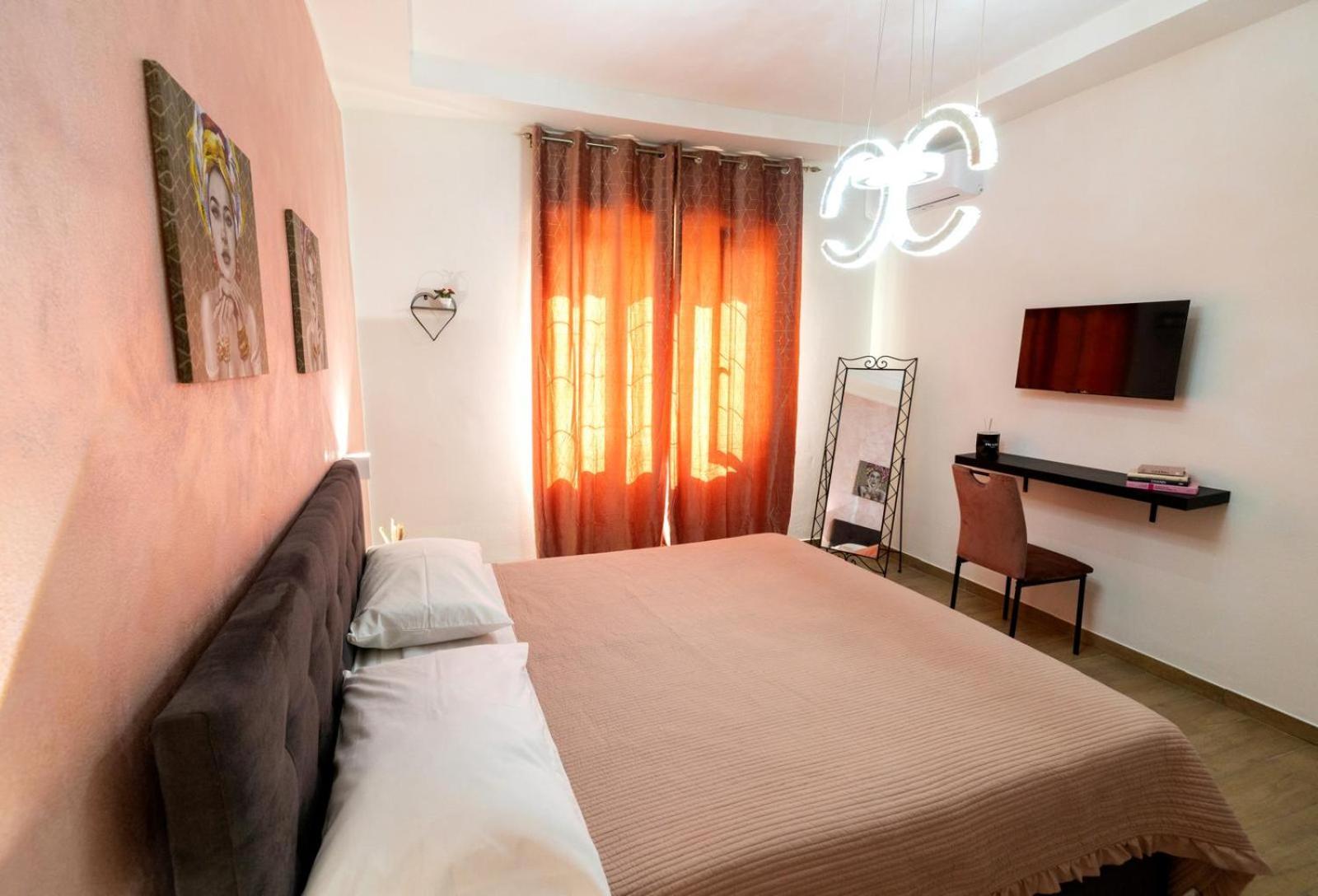 Parthenope Luxury House Affittacamere